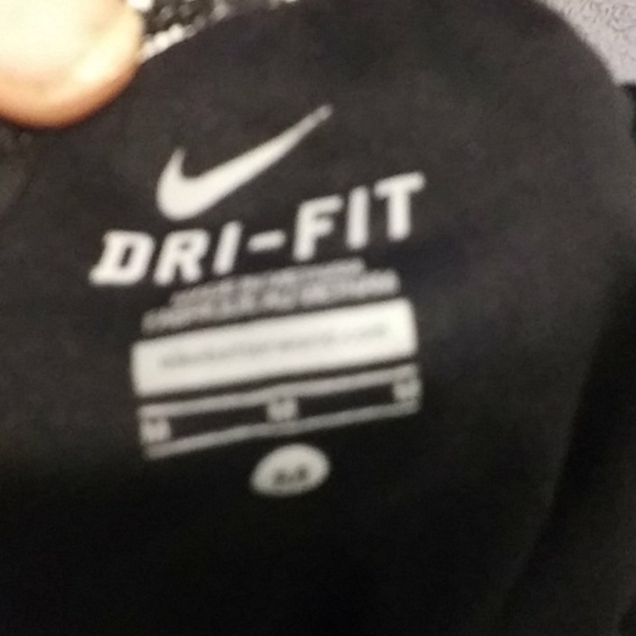 Shorts - Picture 2 of 3